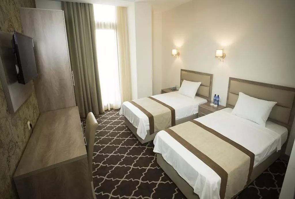 hotel gallery inn tbilisi_shabavizparvaz_05.jpg